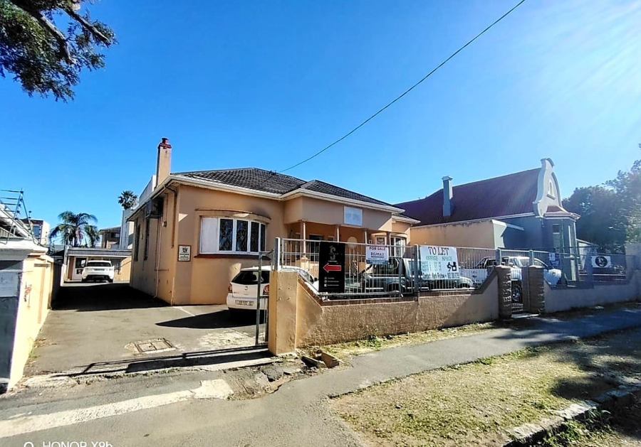  Bedroom Property for Sale in Southernwood Eastern Cape